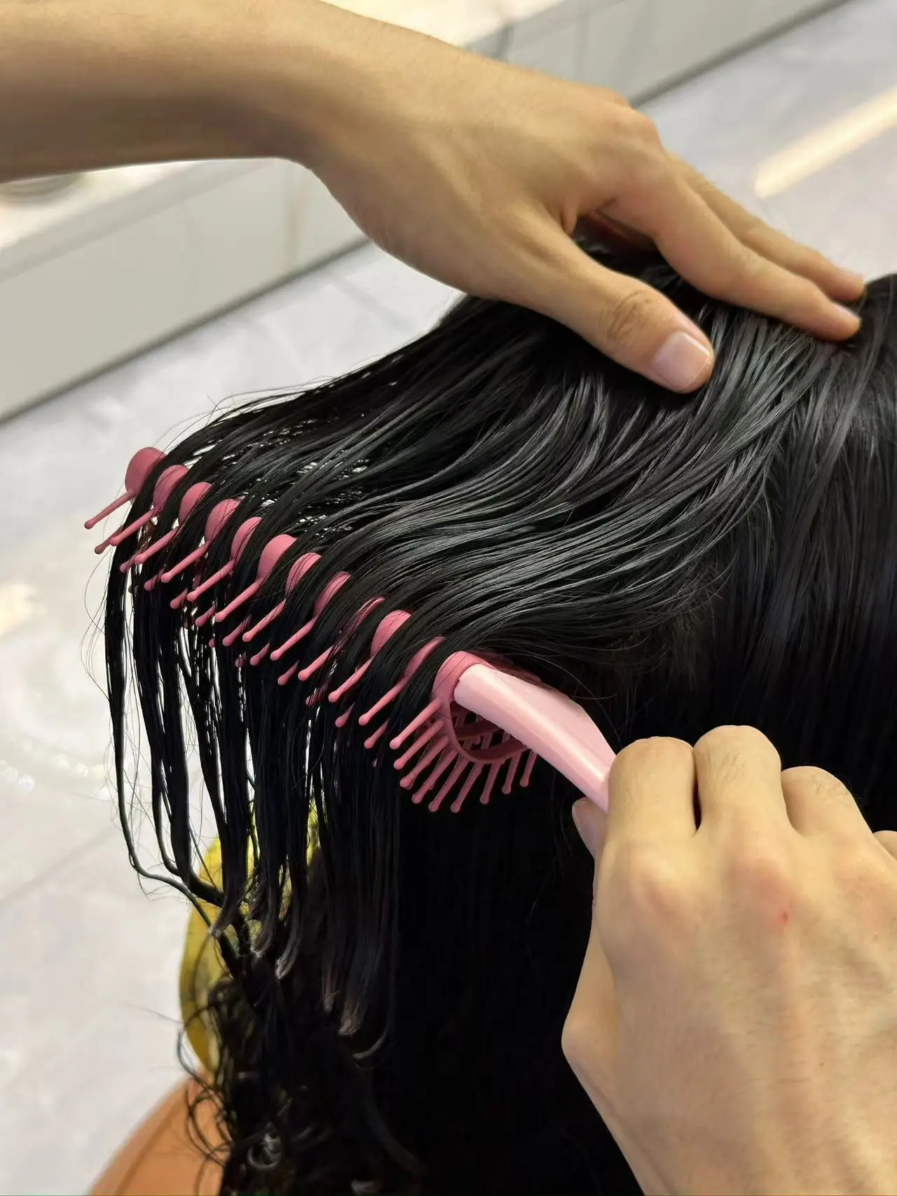 Purple Hair Brush for Curling & Massaging — feature 2