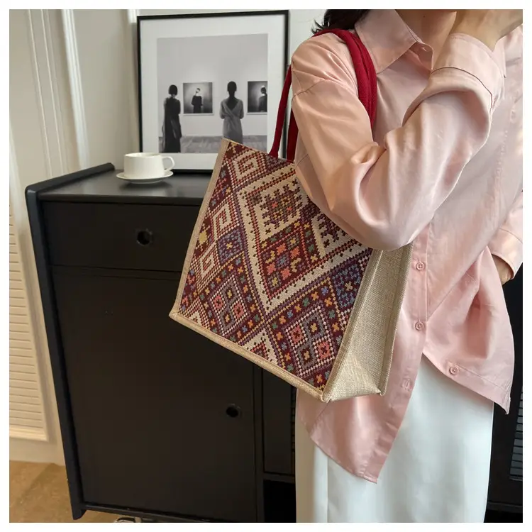Ethnic Pattern Large Capacity Women's Tote Bag — feature 13