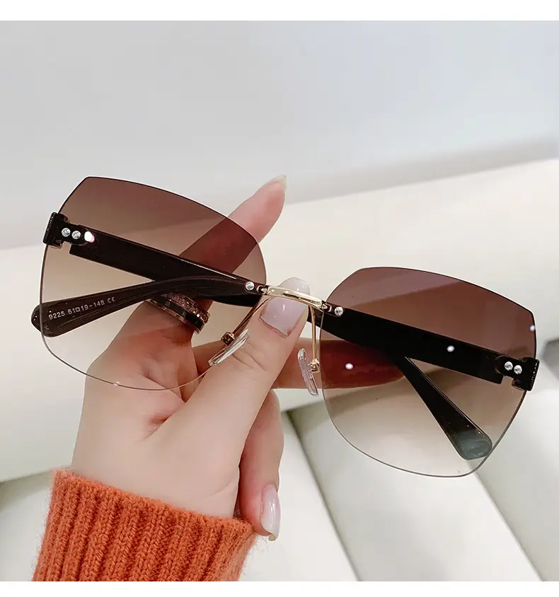 Women Frameless UV Protection Sunglasses 2024 — feature 7