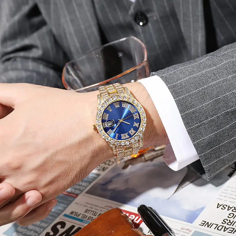 Men's Green Diamond Calendar Watch with Roman Scale — feature 3