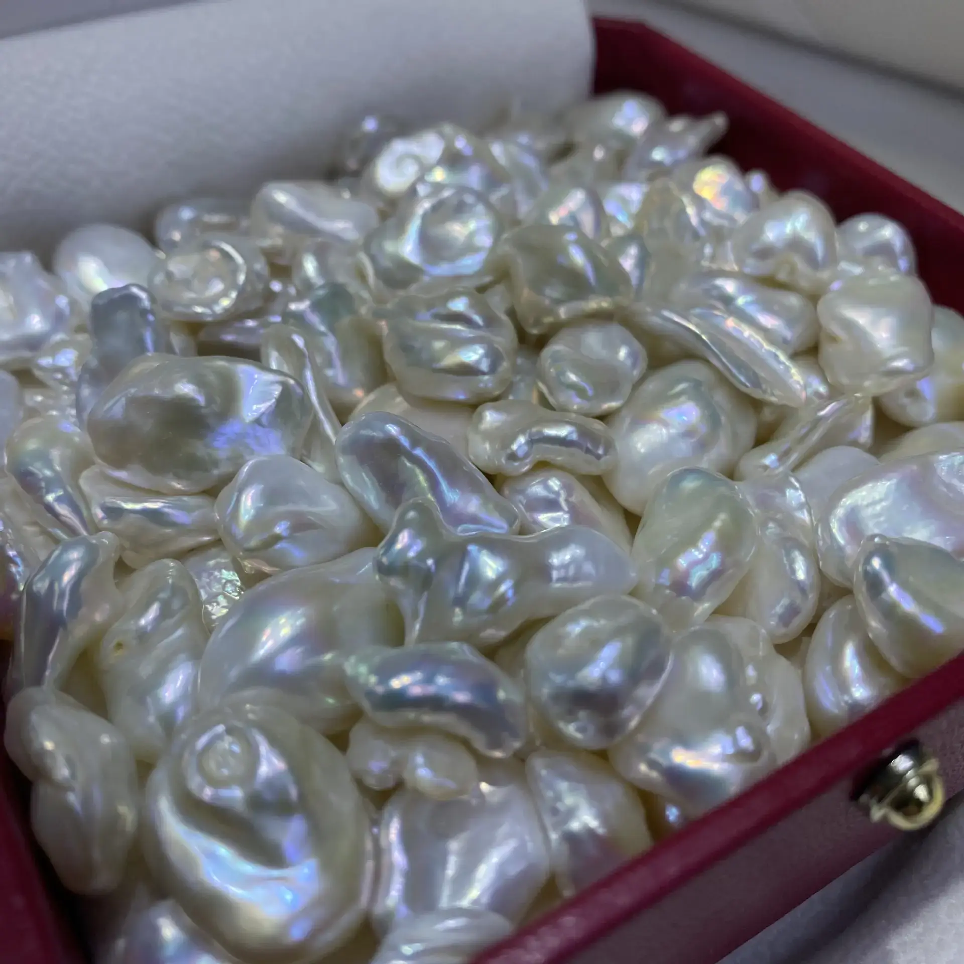 Freshwater Keshi Crushed Silver Mirror Baroque Beads - Image 2