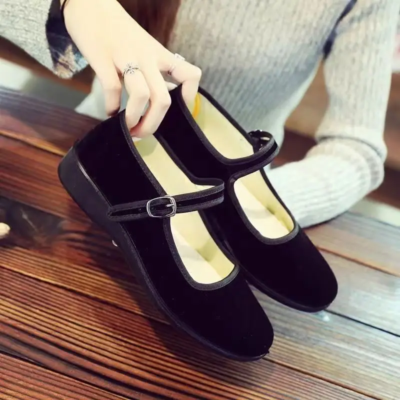 Spring new old Beijing cloth shoes non-slip flat etiquette shoes black dance shoes work shoes casual women's shoes