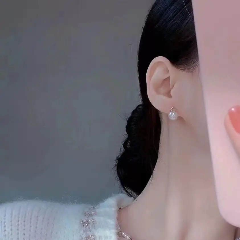 Natural Pearl Square Leaf Earrings 14K Gold - Image 4