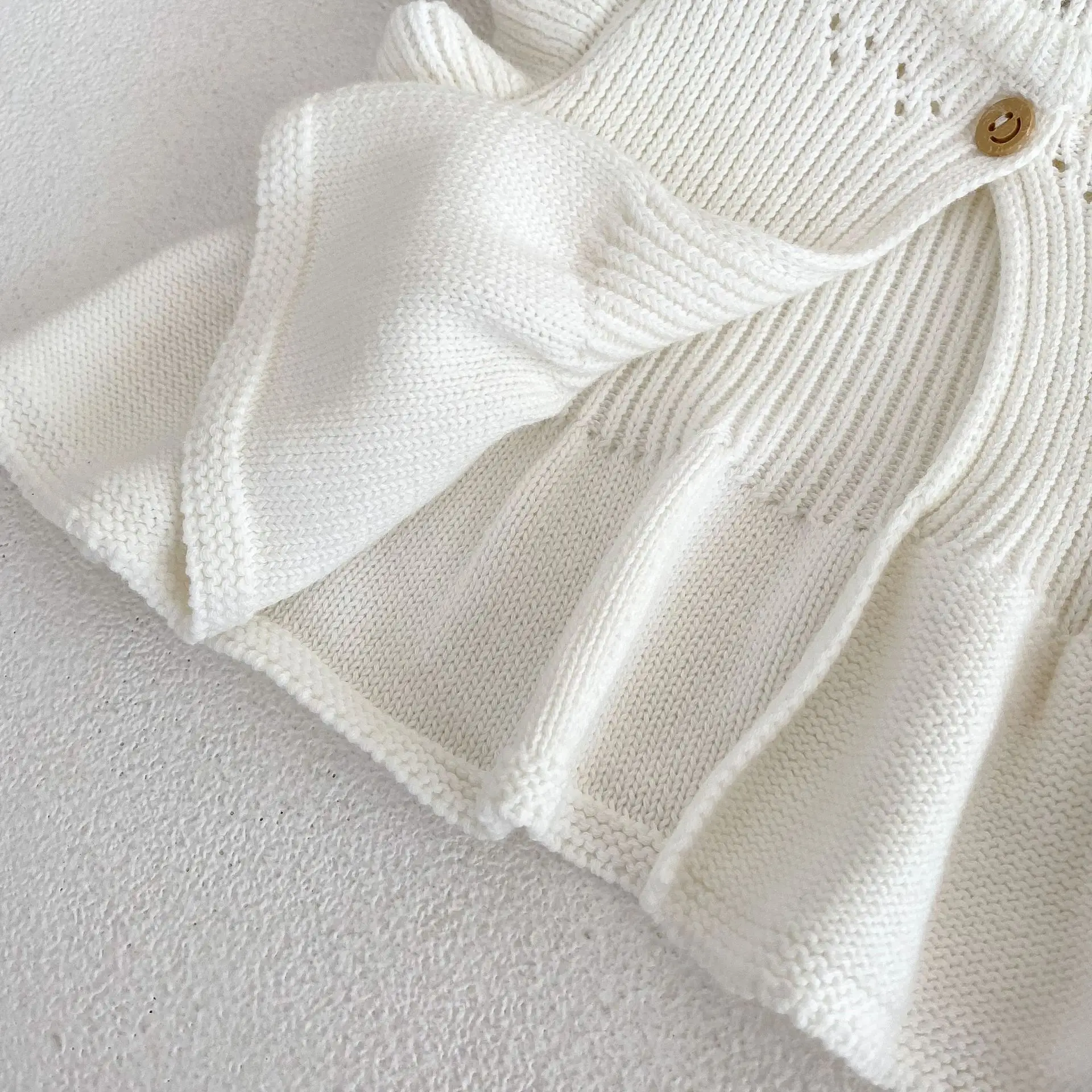 White Knitted Flying Sleeve Baby Vest Cardigan — feature 12