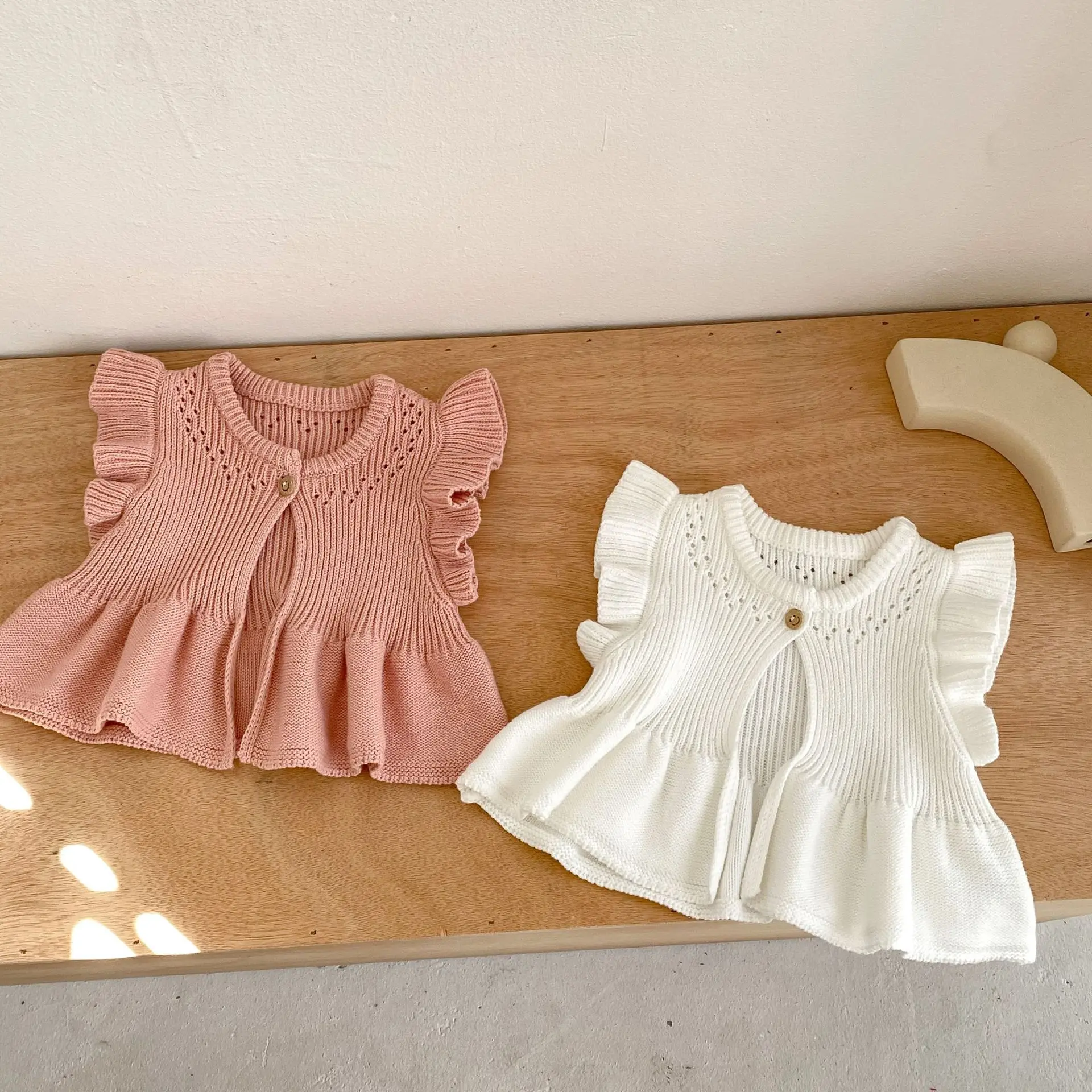 White Knitted Flying Sleeve Baby Vest Cardigan — feature 4