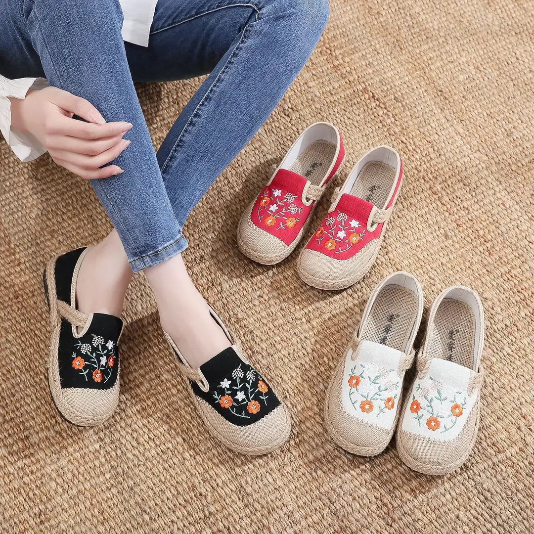 Spring New Old Beijing Cloth Shoes Women's Single Shoes Ethnic Style Fisherman Shoes Slip-on Soft Sole Mother Shoes Flat Comfortable