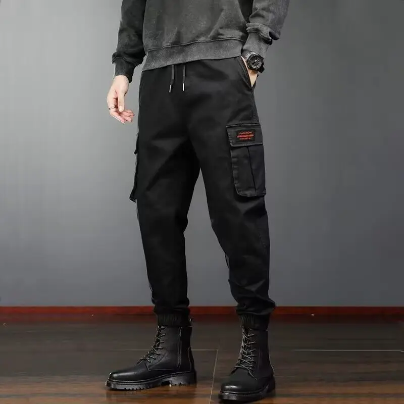 Men Black Slimming Casual Pants with Pocket Design