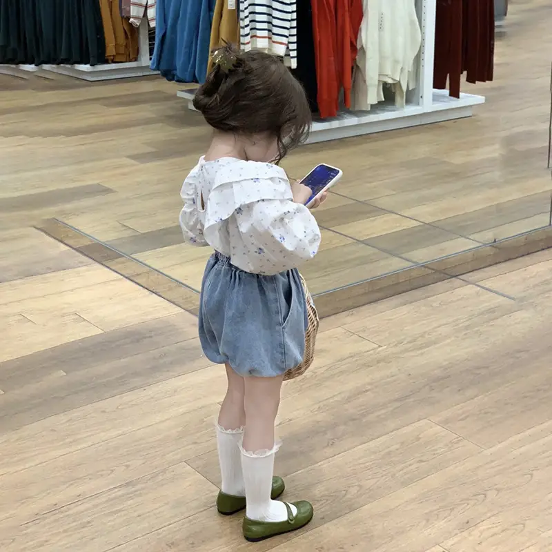 Korean Girls Floral Flying Sleeve Doll Shirt with Denim Pants Two-Piece Suit — feature 22