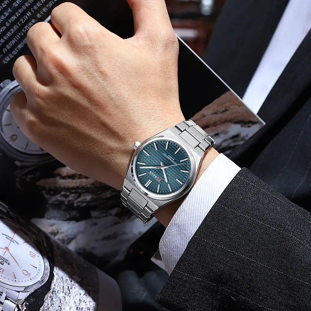 Curren Men's Gold Steel Watch with Dial — feature 14