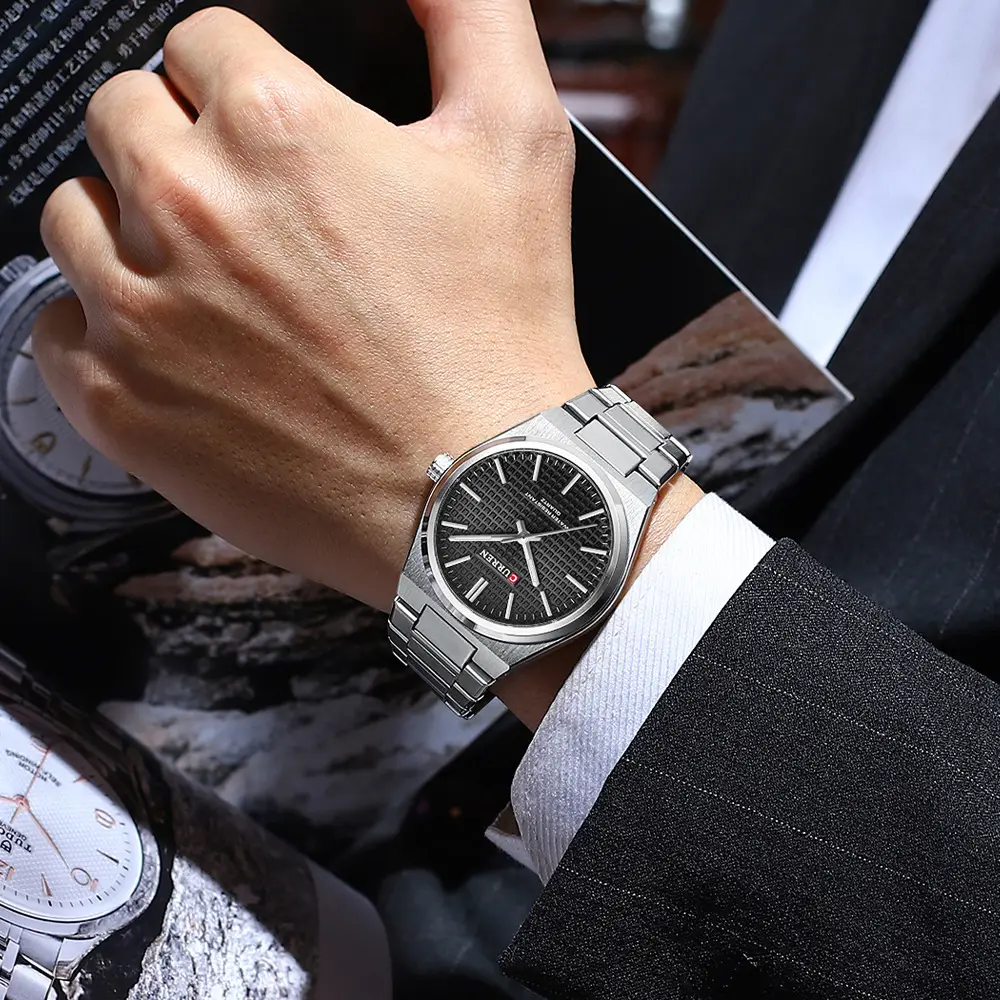 Curren Men's Gold Steel Watch with Dial — feature 17
