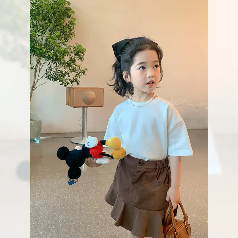 Black T-Shirt for Girls Summer Wear Solid Color - Image 5