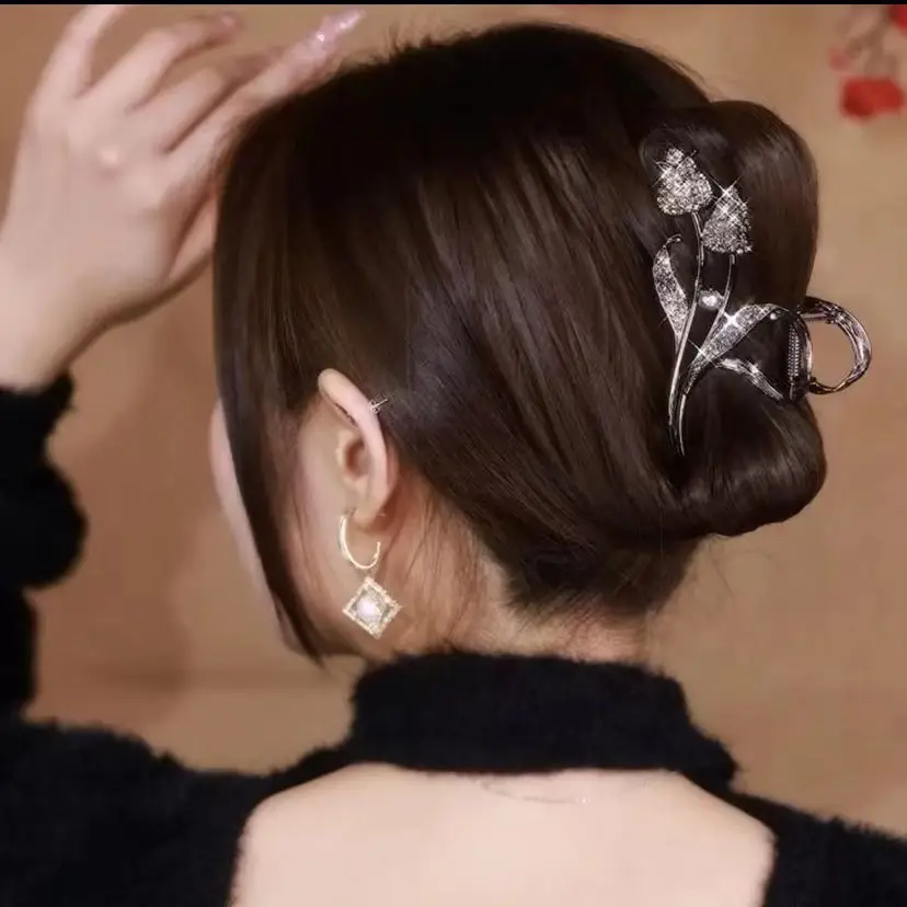 2023 Tulip Shark Hair Clip for Women