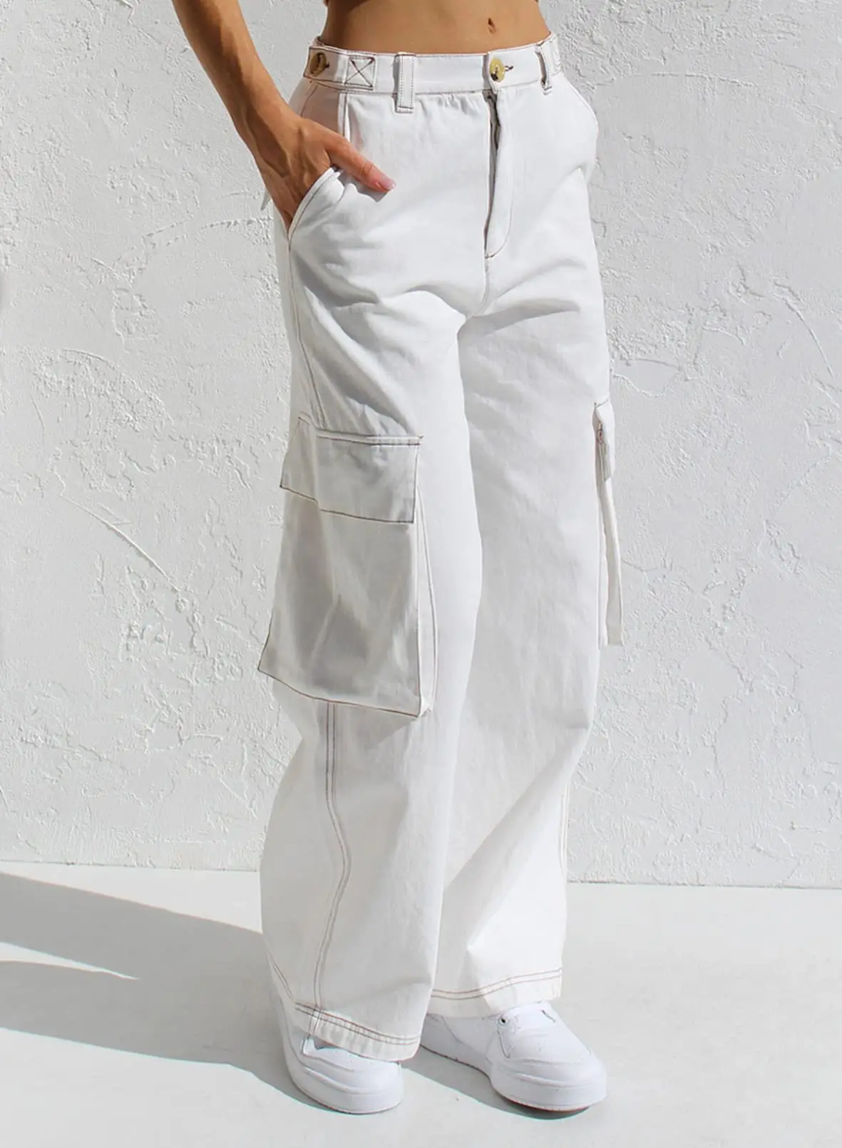 Black Cargo Pants for Women with Multi-Flap Pockets — feature 15