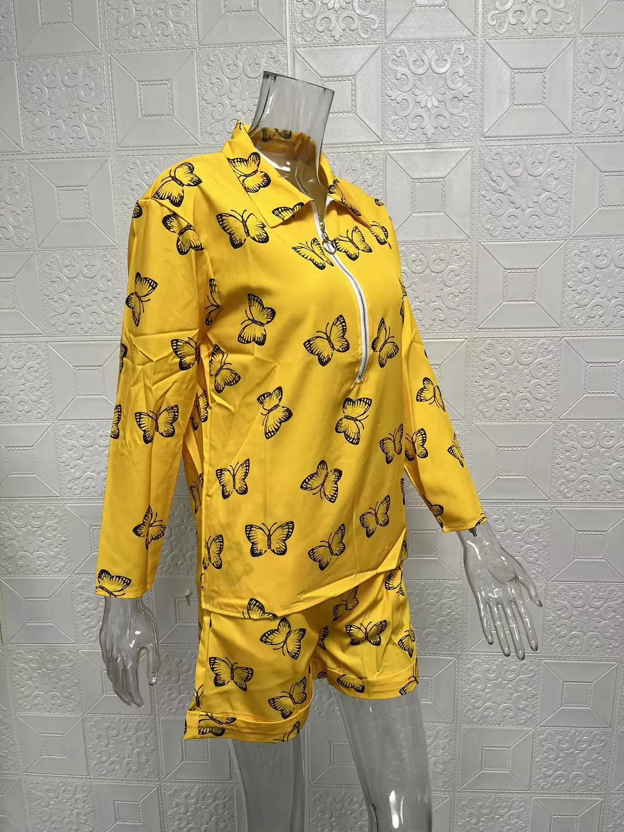 Women Yellow Zipper Shorts Top Set Summer 2024 — feature 17