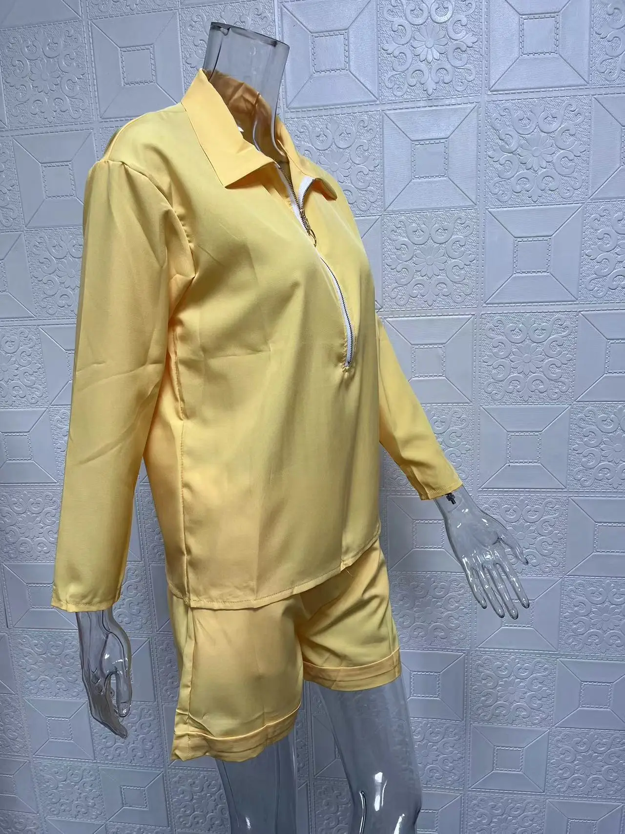 Women Yellow Zipper Shorts Top Set Summer 2024 — feature 21