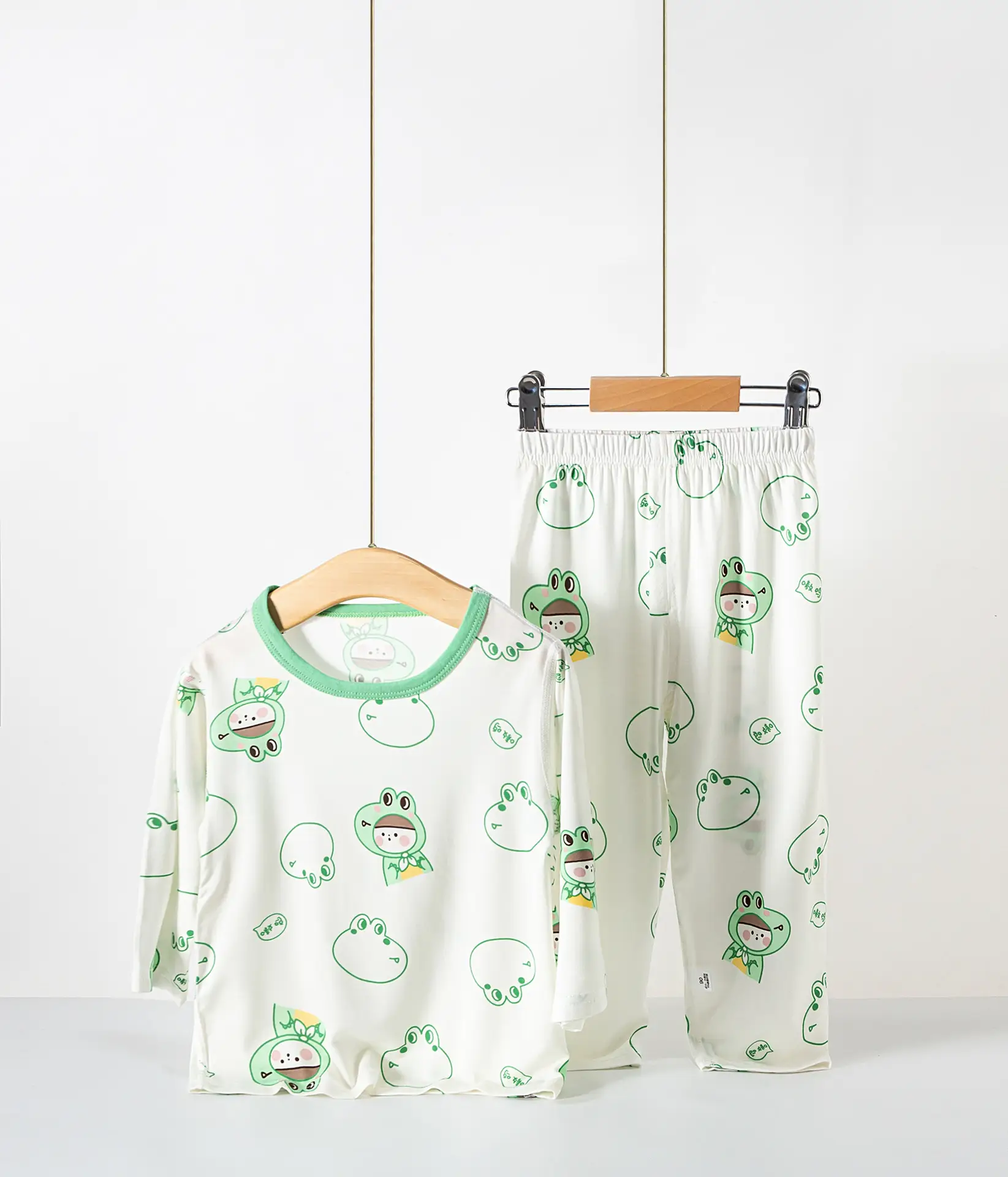 Children's Wormwood Pajamas Set for Girls - Image 7