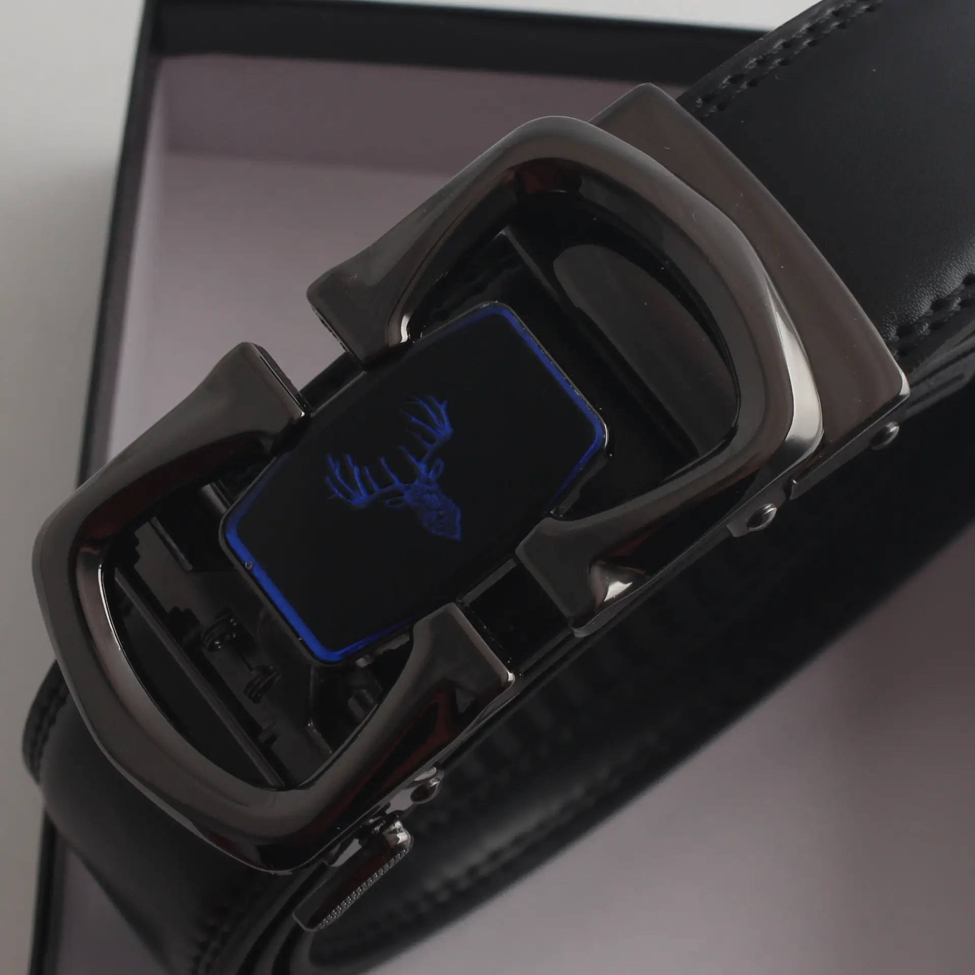 Men's Black Genuine Leather Belt with Automatic Buckle β feature 8