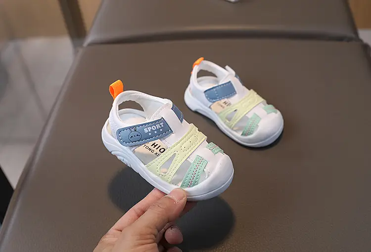 Soft-Soled Closed-Toe Sandals for Boys Girls — feature 11