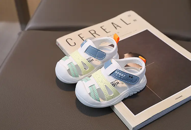 Soft-Soled Closed-Toe Sandals for Boys Girls — feature 9