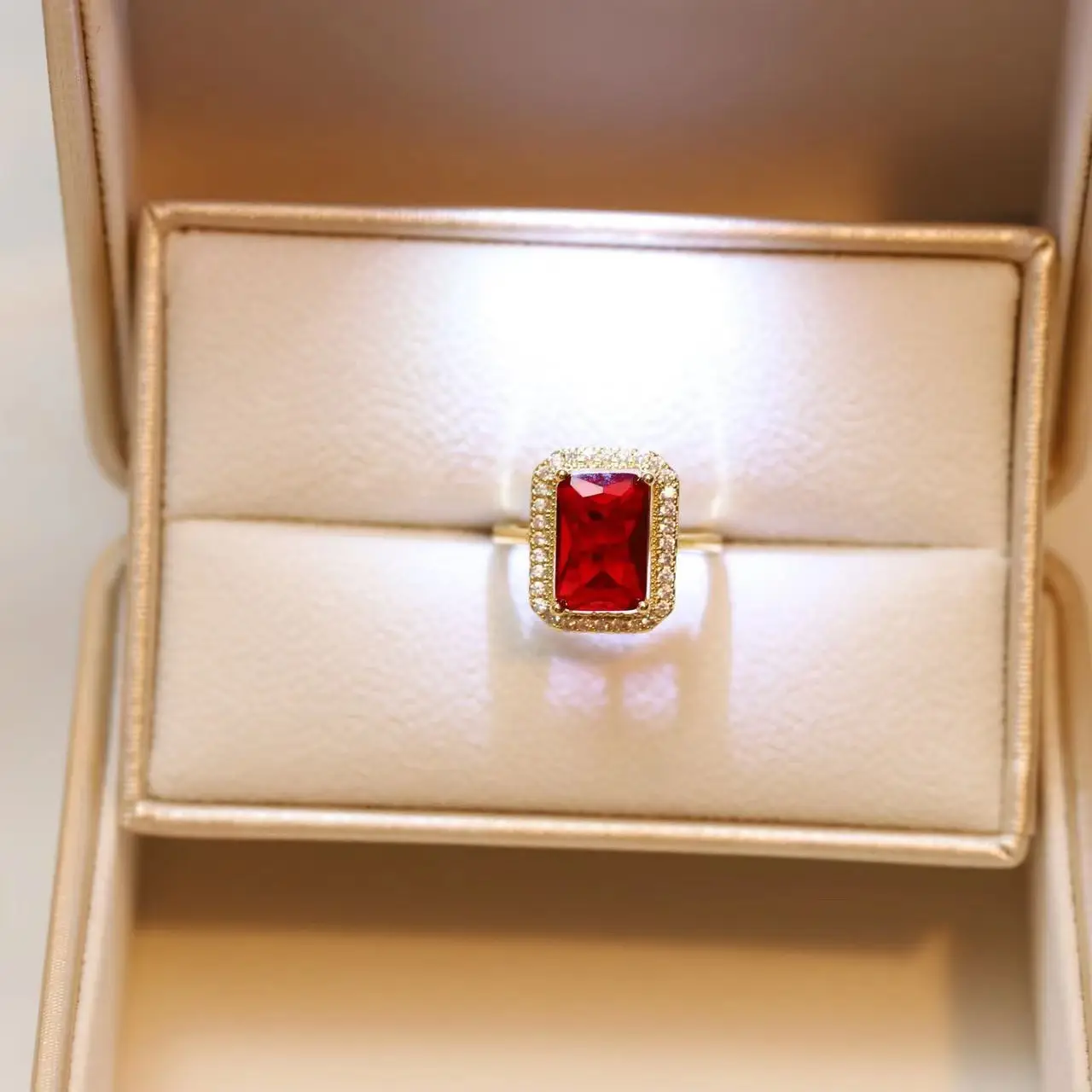 Red Gemstone Necklace for Women Spring Summer Elegant Design - Image 7