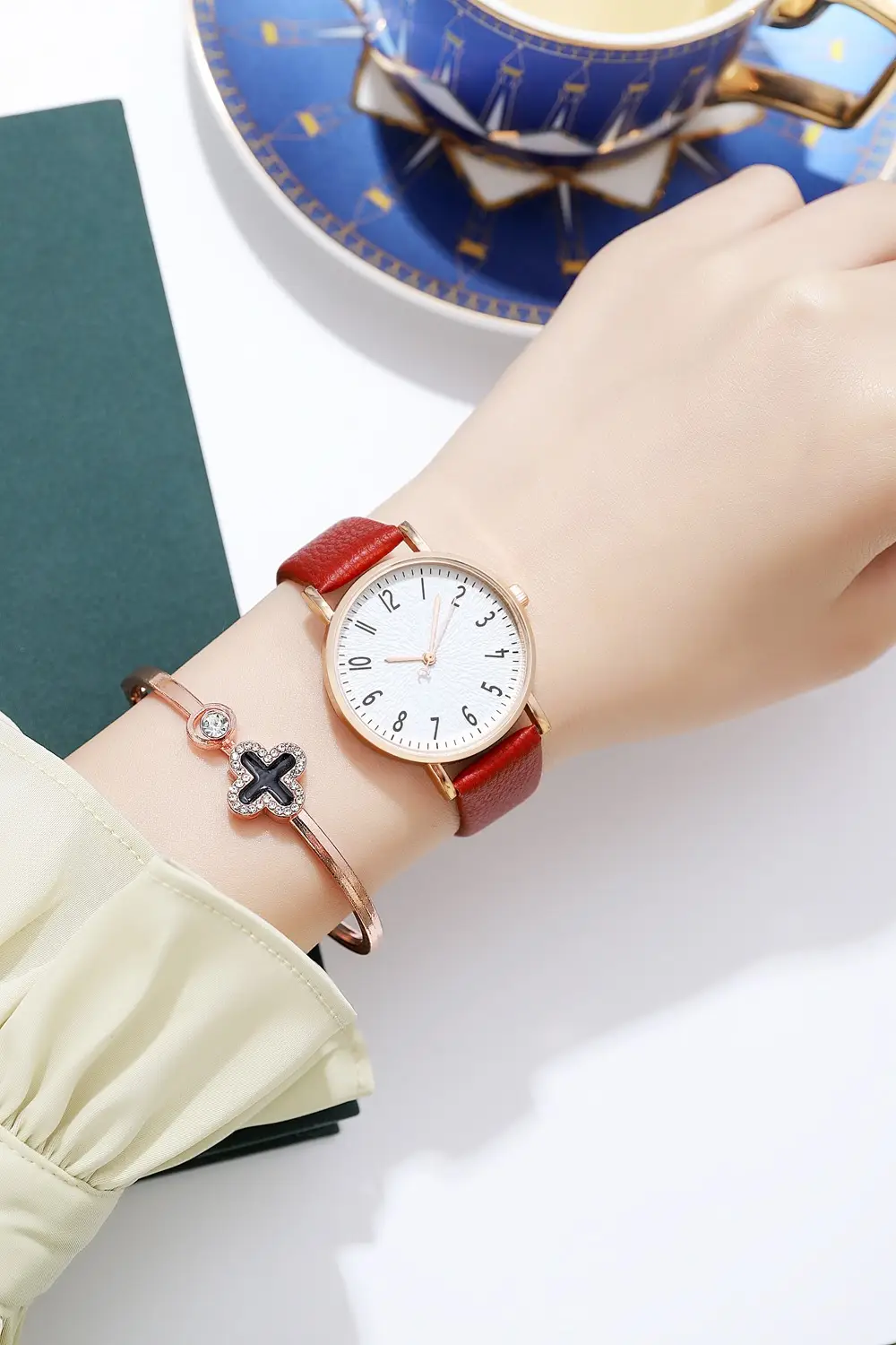 Fengsen Digital Women's Watch Light Blue Belt — feature 11