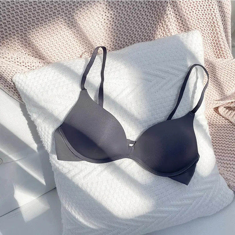 Japanese seamless wireless Four Seasons universal one-piece glossy light transparent comfortable push up commuter girl's small chest underwear