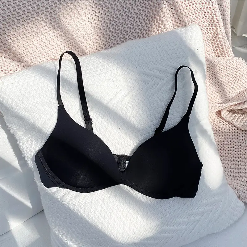 Japanese seamless wireless Four Seasons universal one-piece glossy light transparent comfortable push up commuter girl's small chest underwear