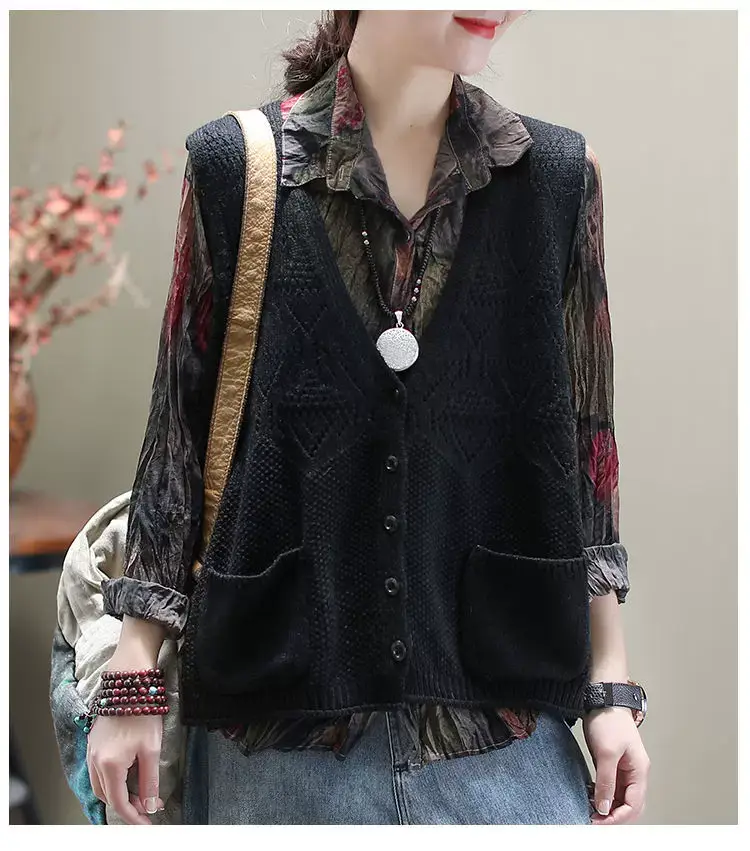 Women's Black Knitted Sleeveless Vest Coat — feature 15