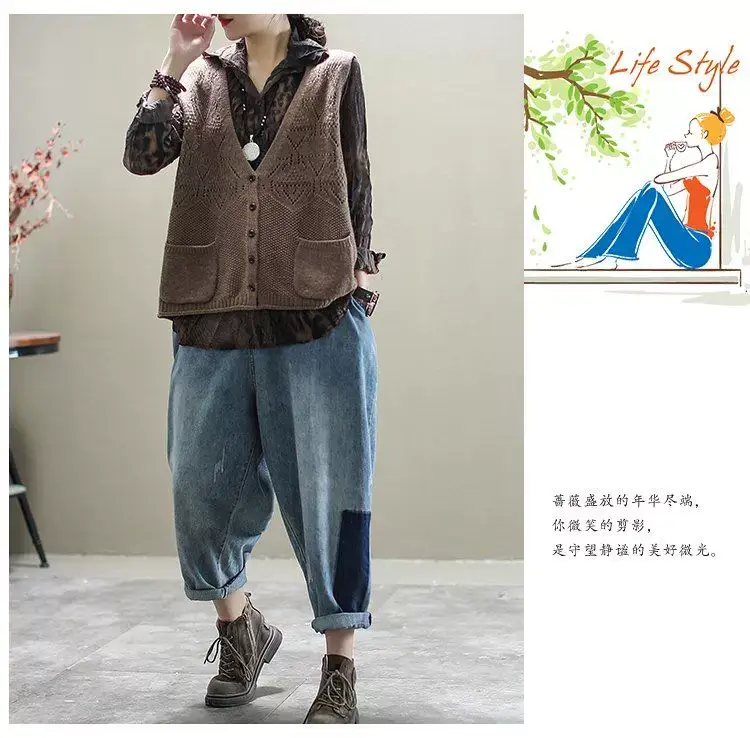 Women's Black Knitted Sleeveless Vest Coat — feature 4