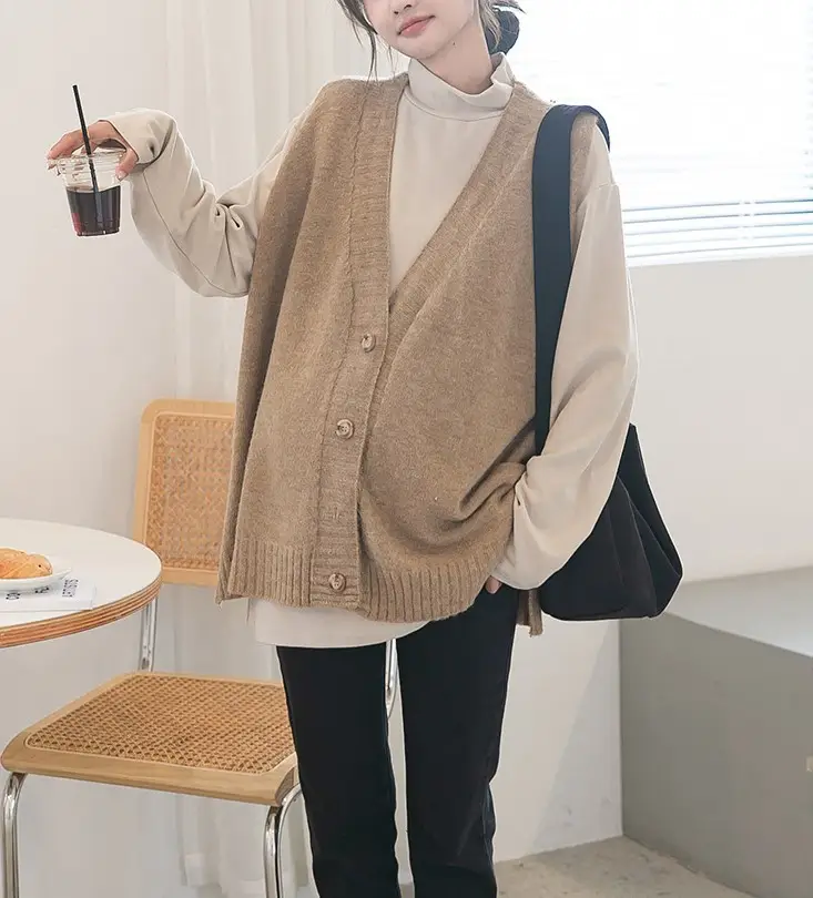Women's V-Neck Knitted Sweater Vest Cream — feature 15