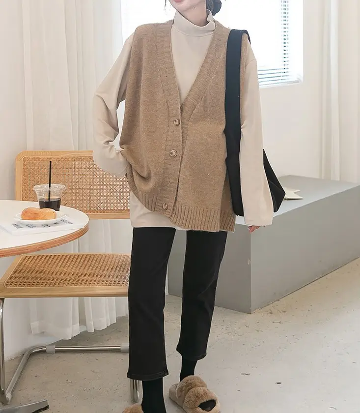 Women's V-Neck Knitted Sweater Vest Cream — feature 17