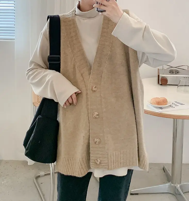 Women's V-Neck Knitted Sweater Vest Cream — feature 20