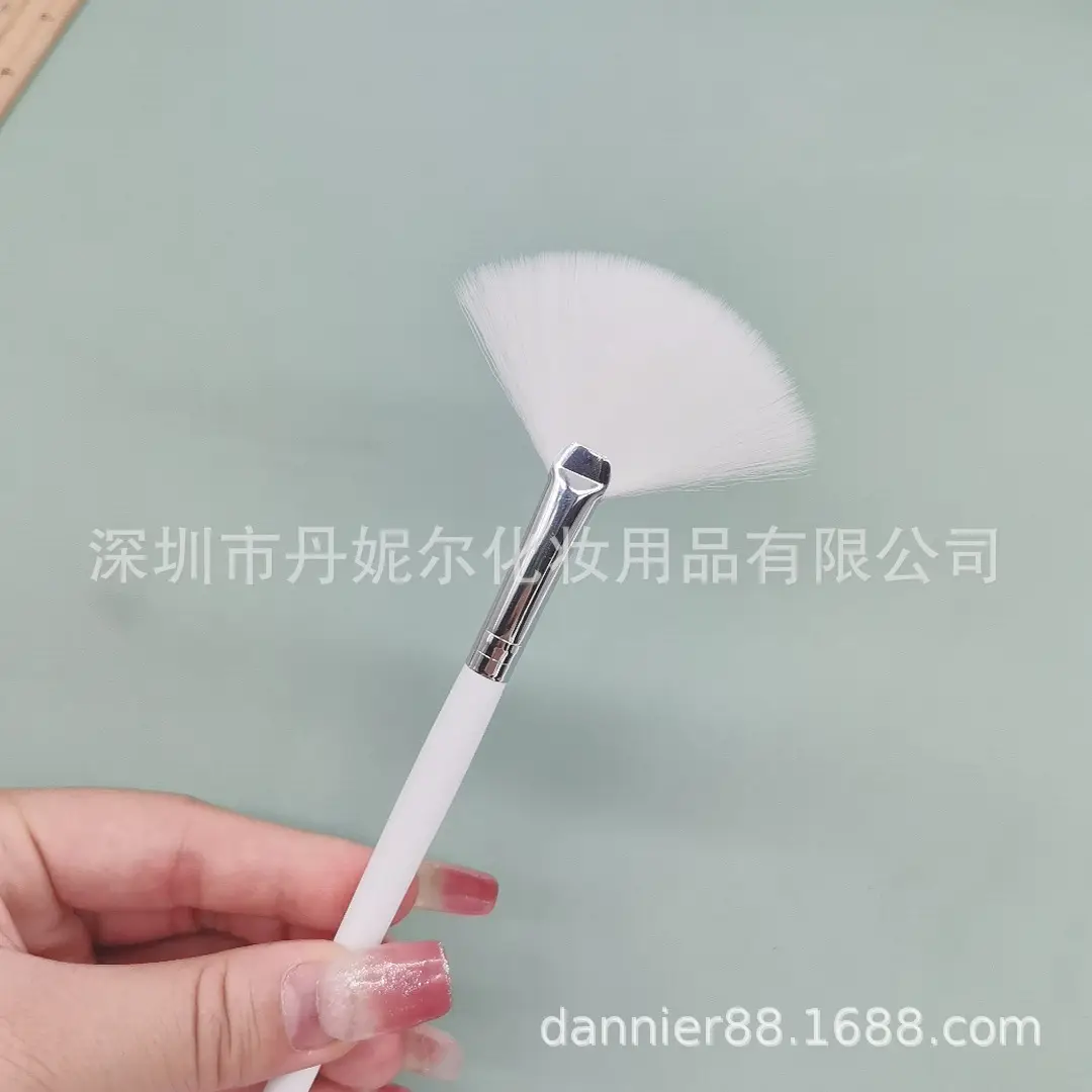 Small Fan Brush for Makeup & Skin Care - Image 5
