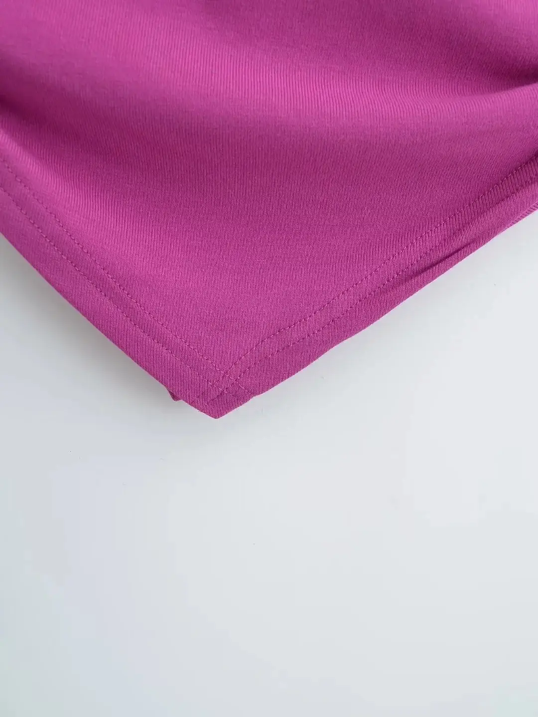 2023 Summer Women's Pink Pleated T-Shirt — feature 12