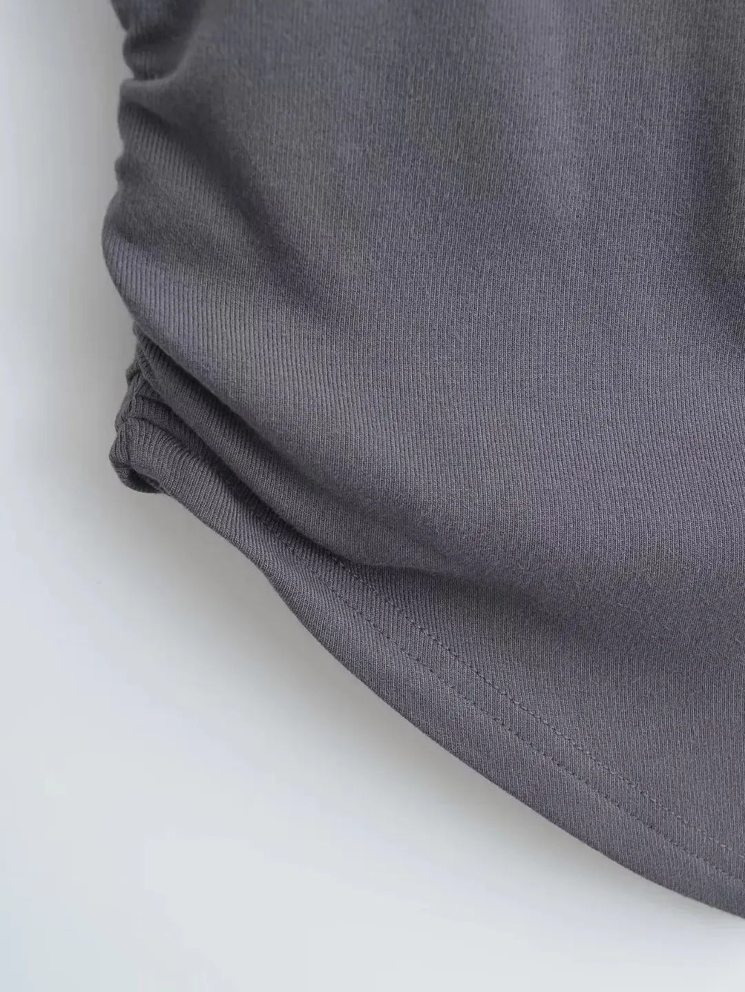 2023 Summer Women's Pink Pleated T-Shirt — feature 25