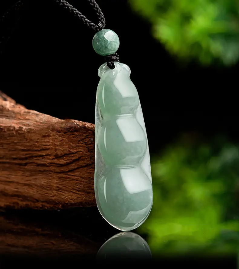 Natural Jade Oil Green Bean Pendant for Men Women — feature 4