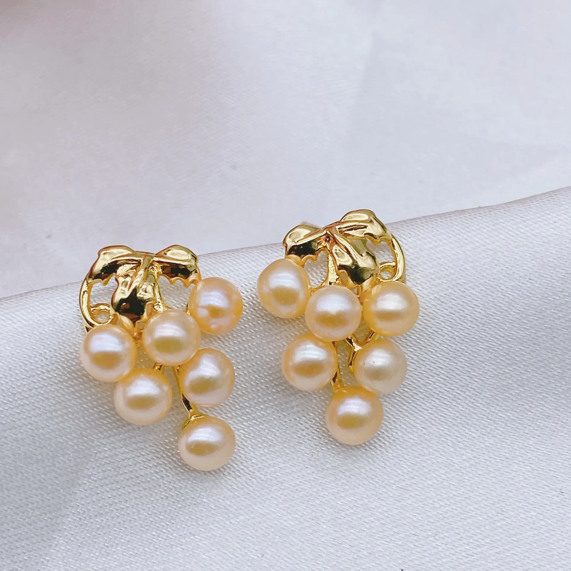 Freshwater Pearl Grape String Earrings 925 Silver — feature 4