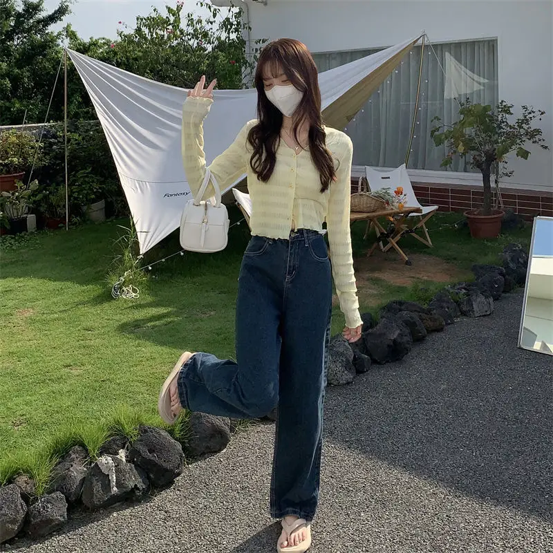 Hot Girl Summer Sunscreen Blouse Knitted V-Neck Long Sleeve — feature 12