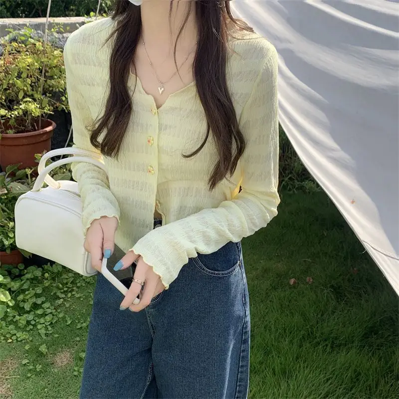 Hot Girl Summer Sunscreen Blouse Knitted V-Neck Long Sleeve — feature 16