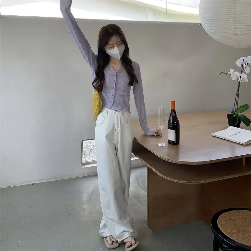 Hot Girl Summer Sunscreen Blouse Knitted V-Neck Long Sleeve — feature 23