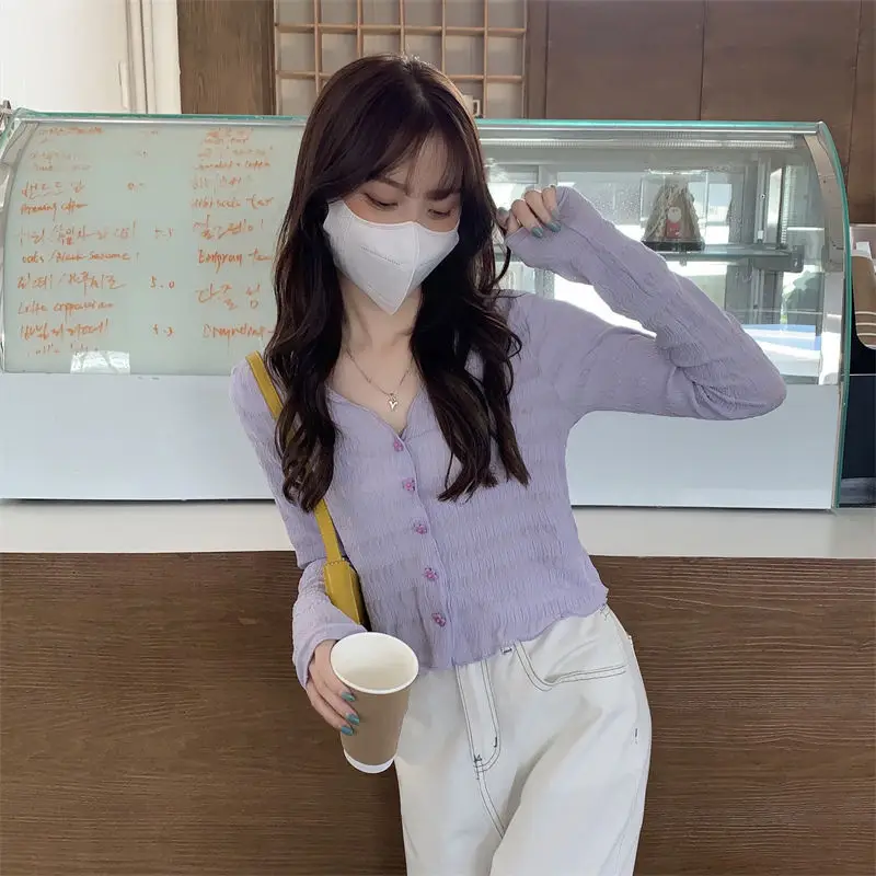 Hot Girl Summer Sunscreen Blouse Knitted V-Neck Long Sleeve — feature 25