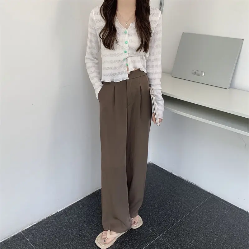 Hot Girl Summer Sunscreen Blouse Knitted V-Neck Long Sleeve — feature 8