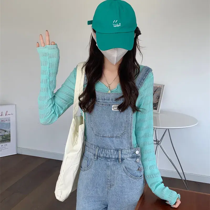 Hot Girl Summer Sunscreen Blouse Knitted V-Neck Long Sleeve - Image 4