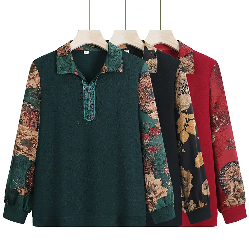Red Lapel T-Shirt with Printed Sleeves for Women - Image 5