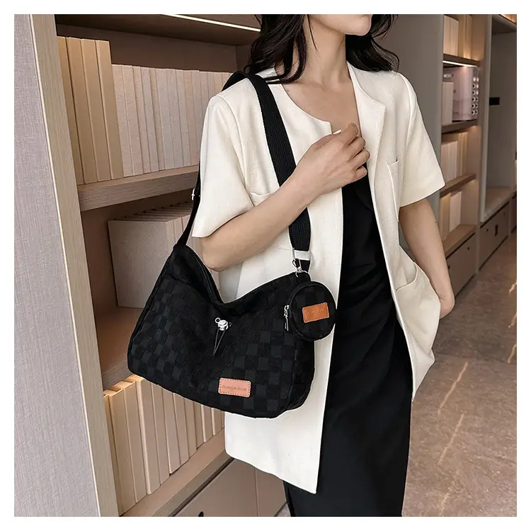 Women's Beige Woven Shoulder Tote Bag Spring 2023 — feature 12