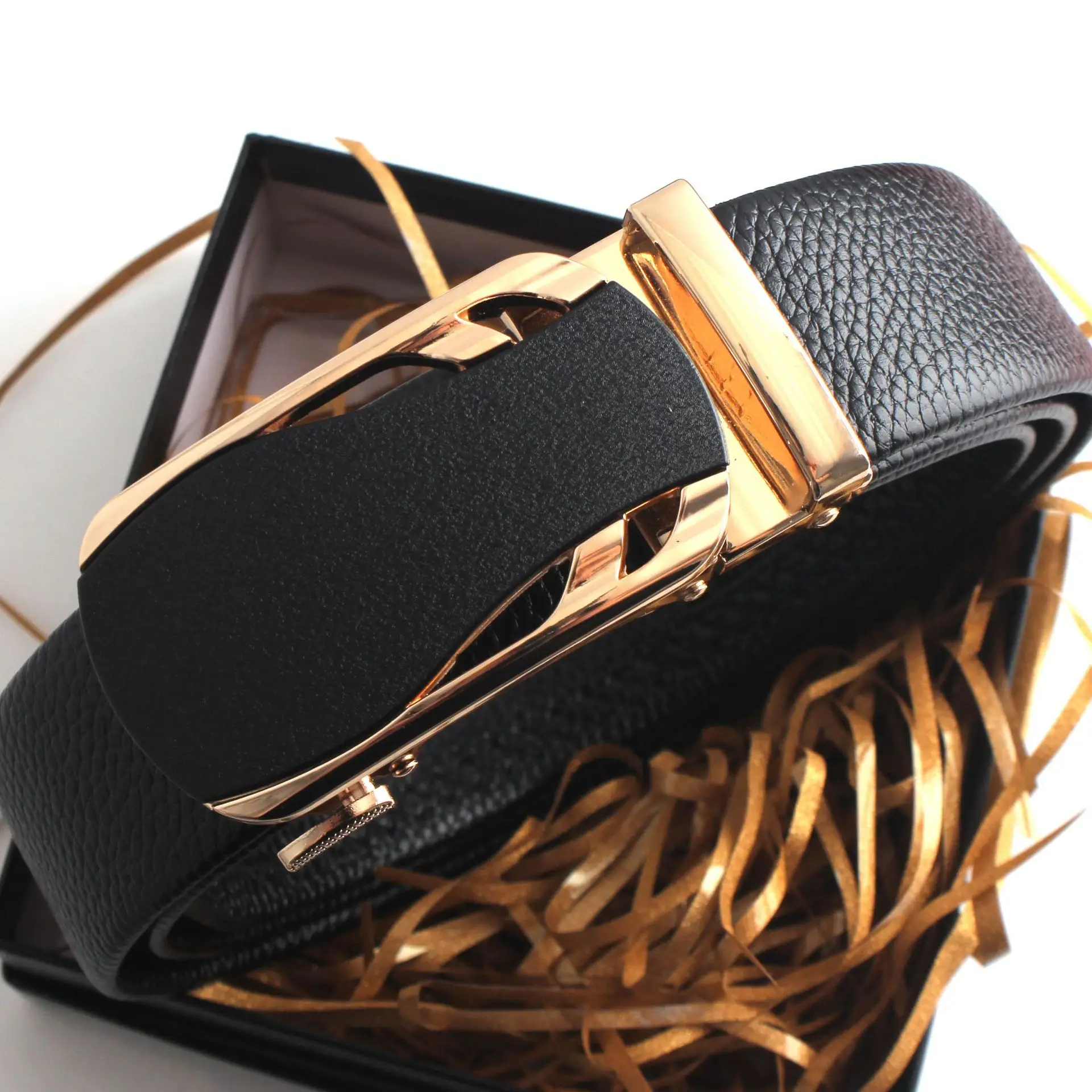 Men's Black Leather Belt with Gold Buckle - Image 6