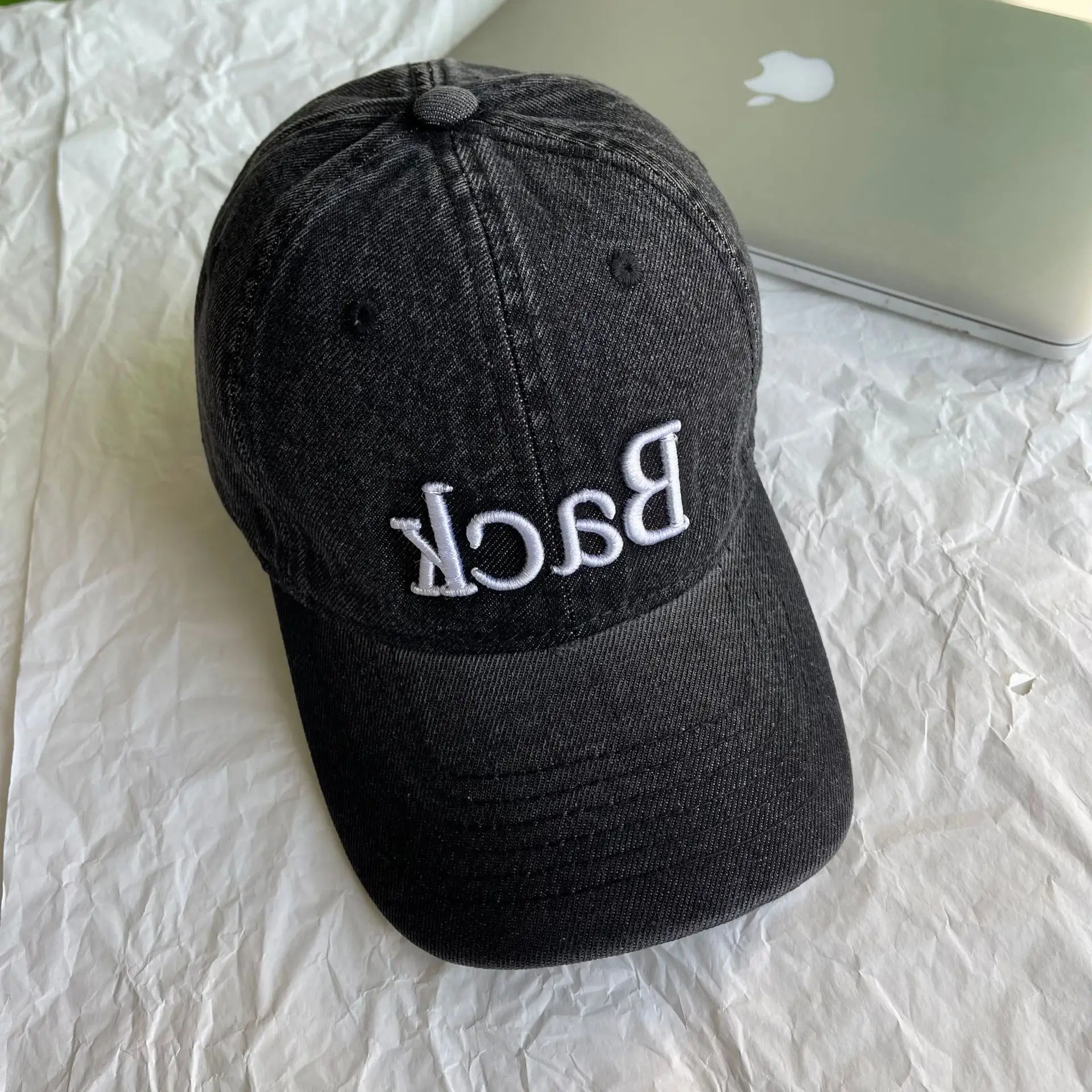 Women's Cowboy Brim Sunshade Cap with Old English Letter — feature 12
