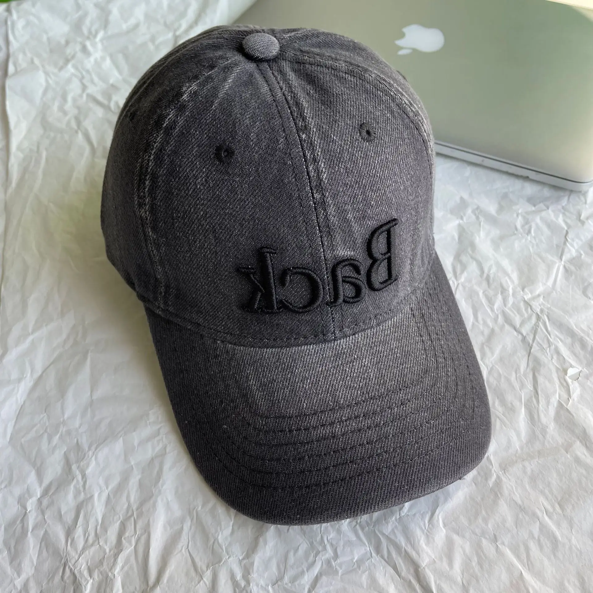 Women's Cowboy Brim Sunshade Cap with Old English Letter — feature 6