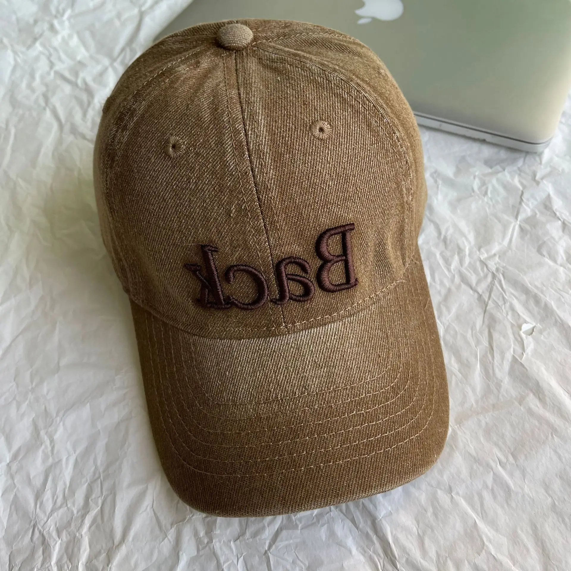 Women's Cowboy Brim Sunshade Cap with Old English Letter — feature 7