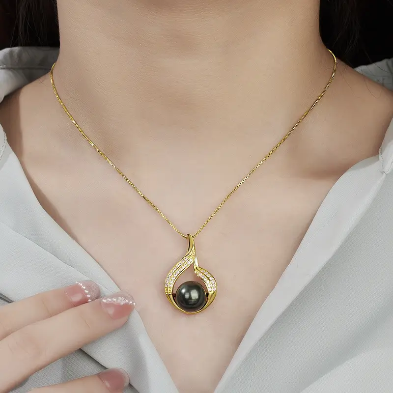 Black Pearl Tahitian Pearl Pendant with Zircon Beading - Image 3